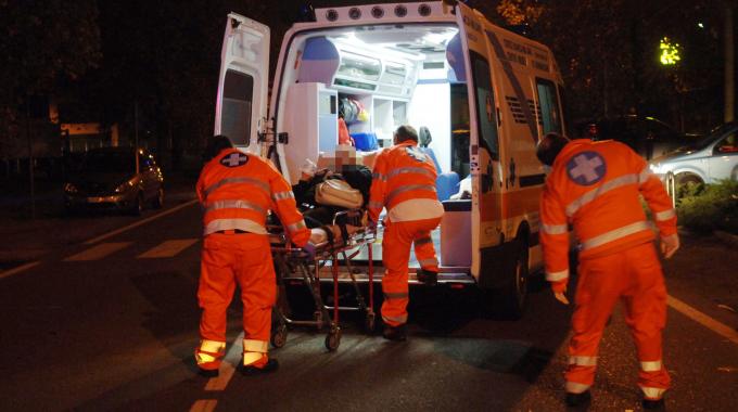 Auto contro scooter nella notte nei pressi di Tropea: due i feriti