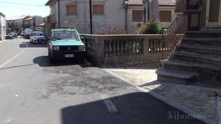 Raffica di intimidazioni a Fabrizia, il parroco: «Chi ha sbagliato si penta» (VIDEO)