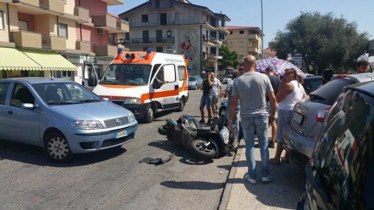 Scontro auto-moto a Vibo in via Lacquari: un ferito