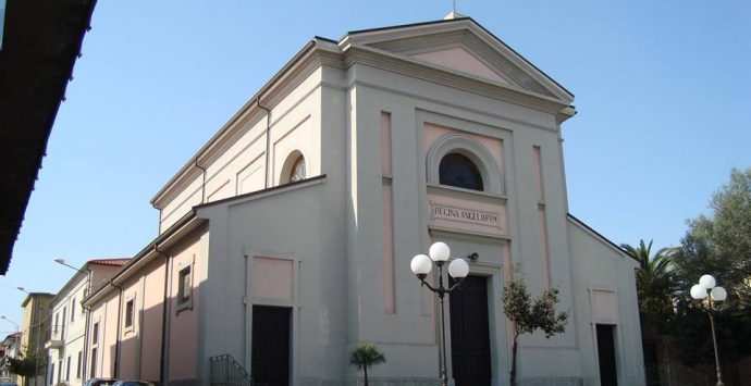 Paravati: il saluto di commiato di don Sicari alla parrocchia “Santa Maria degli Angeli”