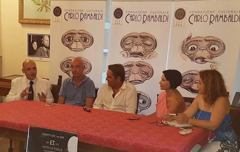 A Tropea “E.T. Sotto le Stelle”, galà in memoria di Carlo Rambaldi