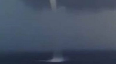 Spettacolare tromba marina davanti a Tropea, il video impazza sul web (GUARDA)