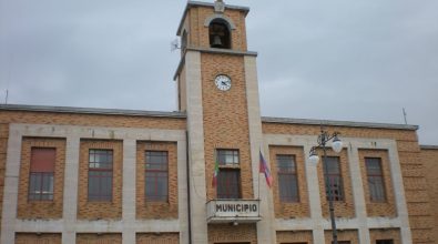 Comune Vibo, migranti e distrazione di soldi: chiesto l’intervento del prefetto