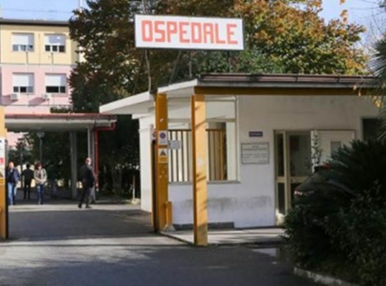 Ospedale di Vibo: garze lasciate nel ventre dopo il parto (VIDEO)