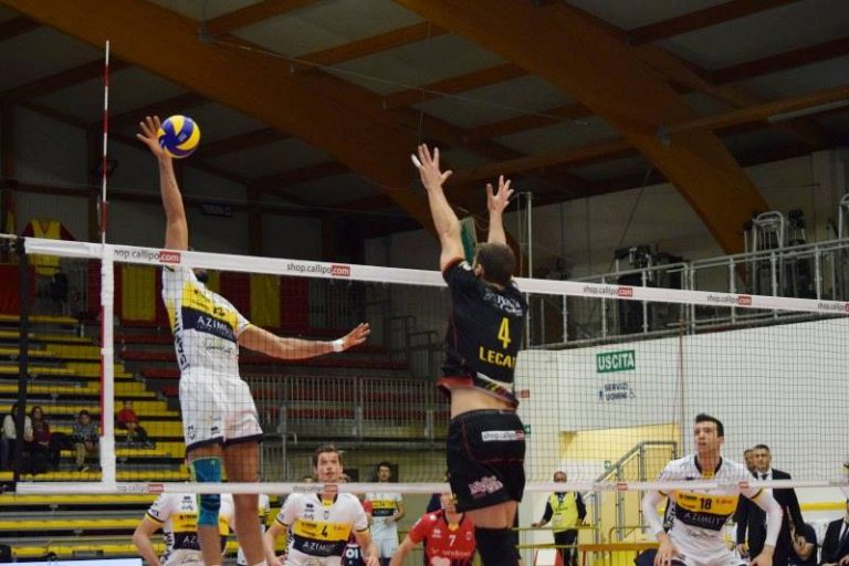 Superlega, al PalaValentia Modena passa in tre set (VIDEO)