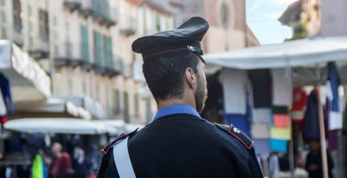 Controlli anti-terrorismo anche nei mercati rionali del Vibonese, carabinieri in prima linea