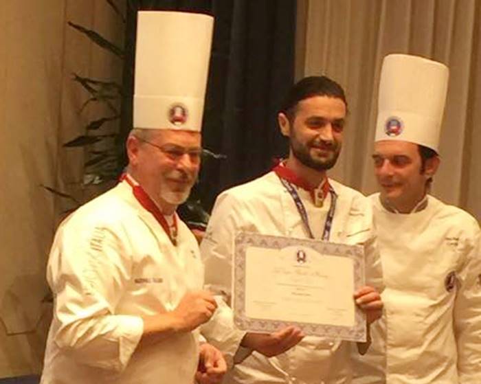 Allo chef vibonese Giulio Maccarone il premio “Les Toques Blanches D’honneur”