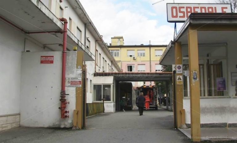 Morte sospetta all’ospedale di Vibo: disposta l’autopsia