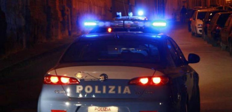 Spaccio per le vie di Tropea, denunciati due pusher e segnalati tre clienti