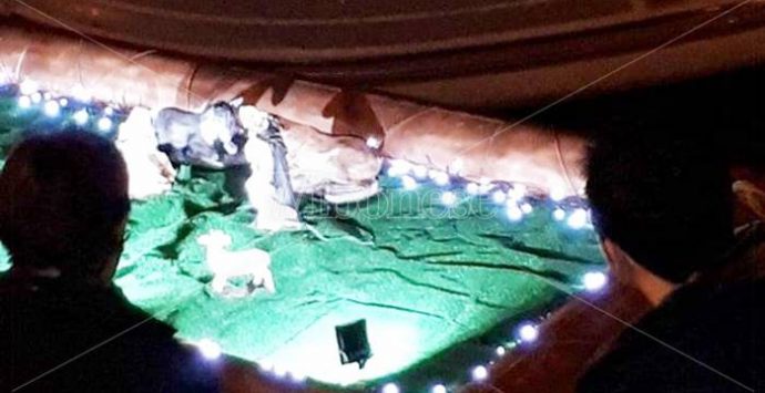 Magico Natale a Vibo Marina: il presepe è galleggiante