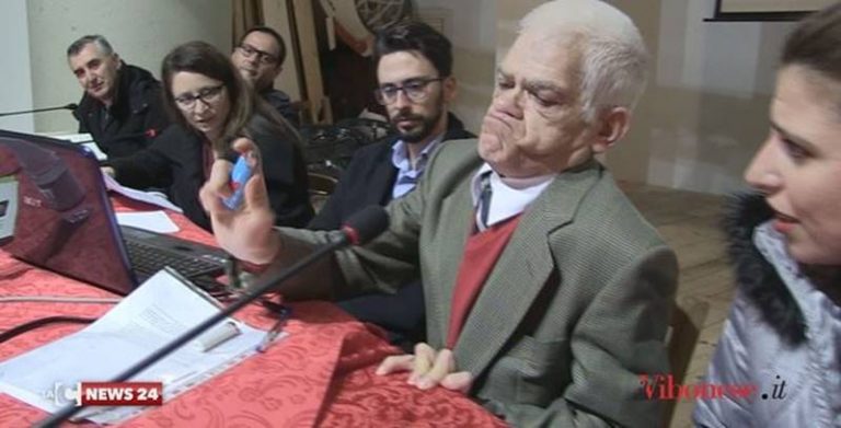 “Labirinti”, a Vena di Ionadi la disabilità spiegata con ironia attraverso gesti quotidiani (VIDEO)