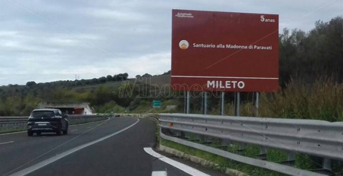 Mileto, svincolo A/2: sarà finalmente revisionato il cartellone turistico