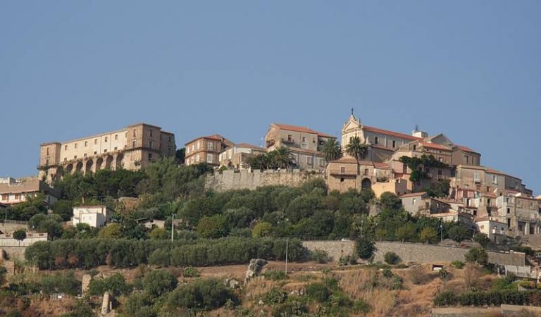 Armi in casa a Nicotera, libero il cognato del boss Antonio Mancuso