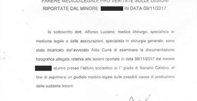 Minore picchiato a Soriano, la perizia: «Lesioni non prodotte da calci e pugni»