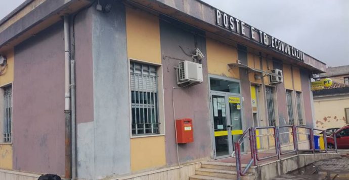 Infiltrazioni di pioggia alle Poste, disagi a Mileto