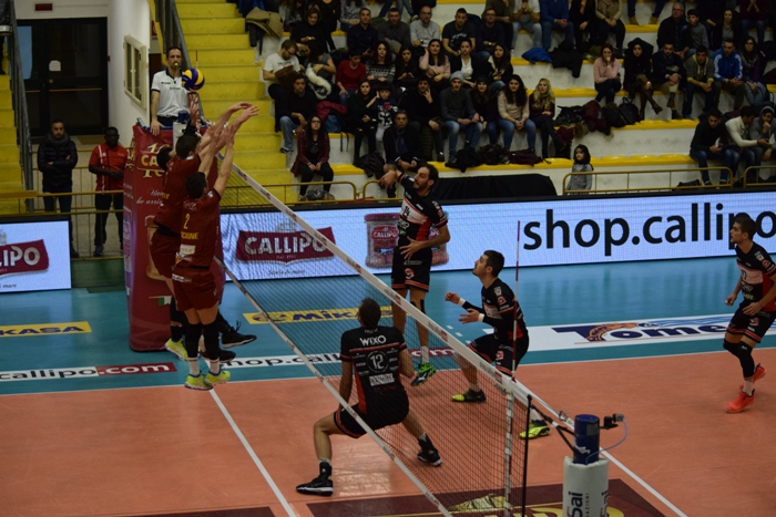 Superlega, Tonno Callipo in un tunnel senza uscita: vita facile per Piacenza a Vibo (VIDEO)