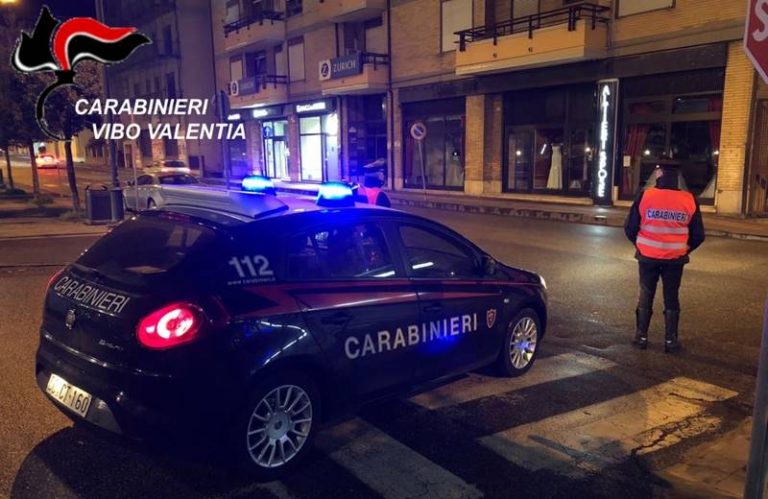 Giro di vite sulla “movida” notturna a Vibo, controlli a tappeto e multe salate