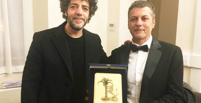 Sanremo, al direttore d’orchestra vibonese Clemente Ferrari il premio “Miglior arrangiamento” (VIDEO)