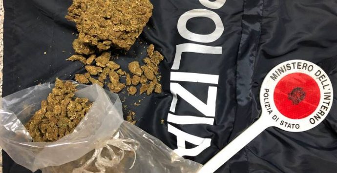 Marijuana nella scatola di scarpe, un arresto a Nicotera