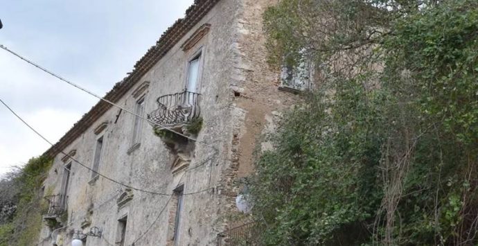 Palazzo Romei messo ufficialmente in vendita: ora c’è il sì del Consiglio provinciale di Vibo