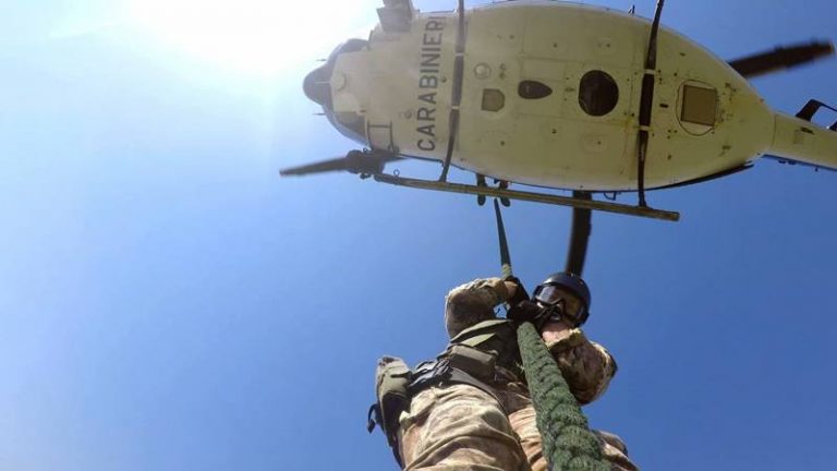 “Lo squadrone”, la serie tv di Rai2 racconta le gesta dei Cacciatori di Calabria (VIDEO)