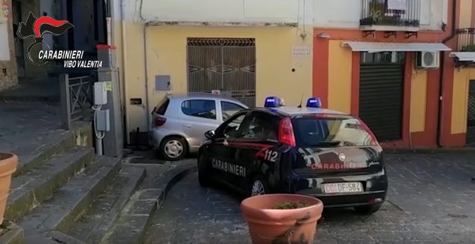 Violenta rissa tra italiani e bulgari nel centro storico di Pizzo, sei denunce (VIDEO)