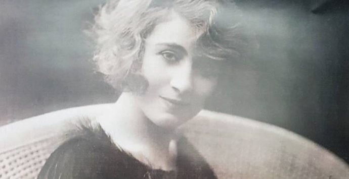 “Vibo in scena” ricorda l’attrice monteleonese Dora Menichelli