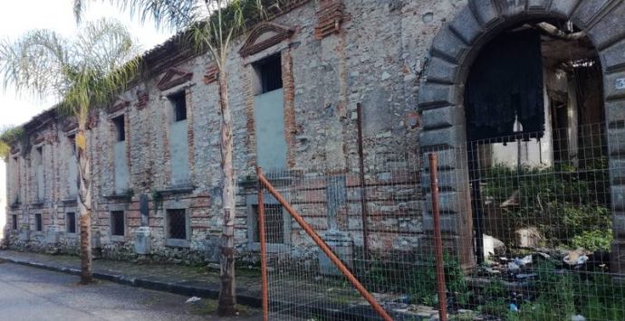 Mileto, l’allarme dell’architetto Gangemi: «Pochi giorni e l’ex Seminario andrà perso»