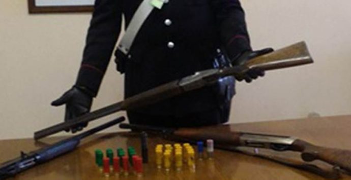Omessa custodia di armi e munizioni, una denuncia dei carabinieri nel Vibonese