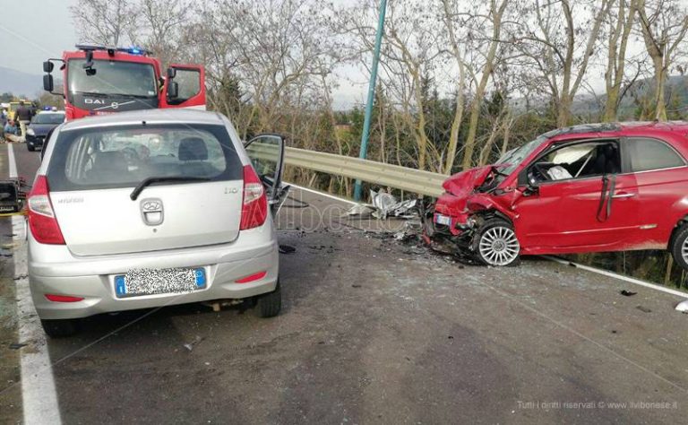 Scontro tra due vetture sulla Statale 18: morto 62enne di Pizzo