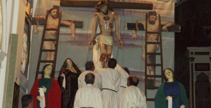 La deposizione del corpo di Cristo ed i riti della Pasqua nel Vibonese