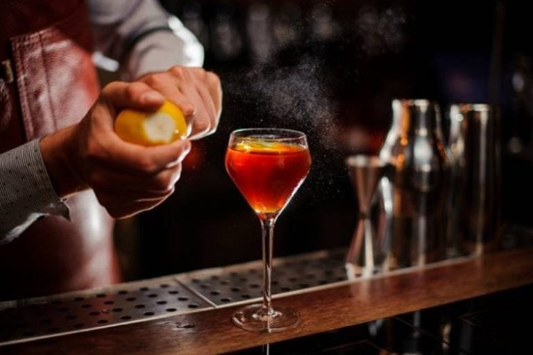 Vibo, sfida a colpi di cocktails per la chiusura del corso di bartender