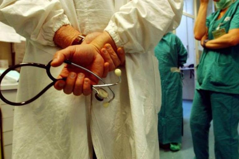 «Situazione insostenibile», il primario di Ortopedia dell’ospedale di Vibo si dimette