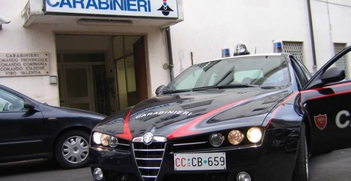 Controlli dei Carabinieri nella movida vibonese: una denuncia per armi