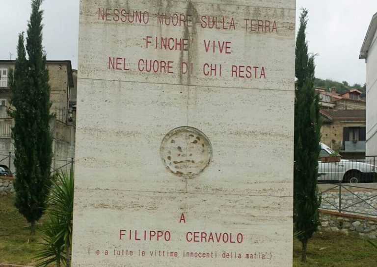 Sfregio al monumento di Filippo Ceravolo, la condanna di Libera