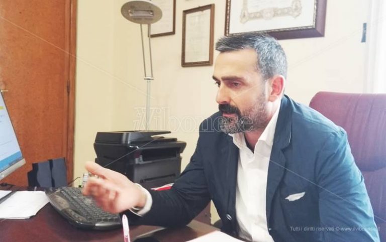 «Tropea doveva tornare al voto», Macrì presenta ricorso al Tar e si candida a sindaco (VIDEO)