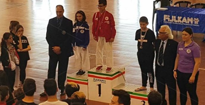 Karate, medaglia d’argento per la giovane vibonese Anya Foti