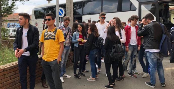 Gli studenti del “Capialbi” di Vibo si candidano a gestire l’Università antimafia di Limbadi (VIDEO)