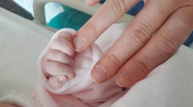 Fiocco rosa in casa Mandarano, è nata Azzurra