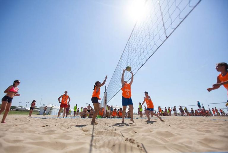 Beach volley, a Pizzo si scaldano i motori per la 14esima Coppa della pace