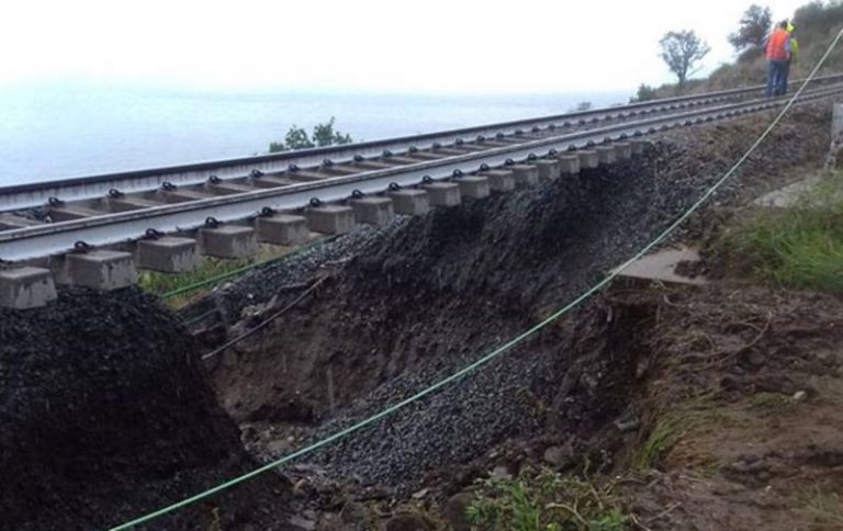 Nubifragio nel Vibonese, ancora interrotta la linea ferroviaria