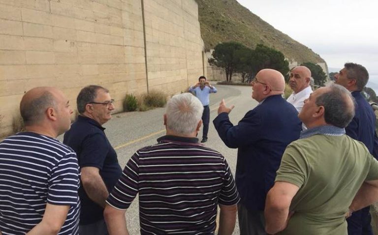 Strada del mare chiusa: sopralluogo del presidente Oliverio. E lunedì arriva Tansi