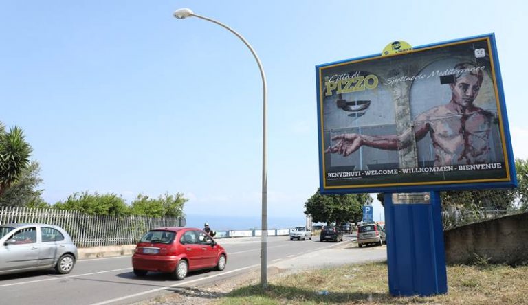 Pizzo, il territorio raccontato in nove immagini simbolo che danno il benvenuto ai turisti