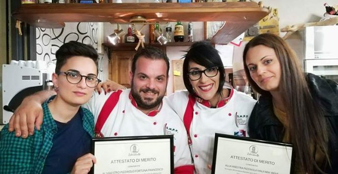 Pizza con impasto di zafferano, nuovo riconoscimento per i pizzaioli vibonesi