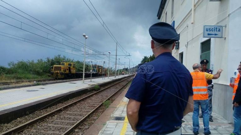 Nubifragio nel Vibonese, treno con 150 passeggeri bloccato tra Nicotera e Rosarno