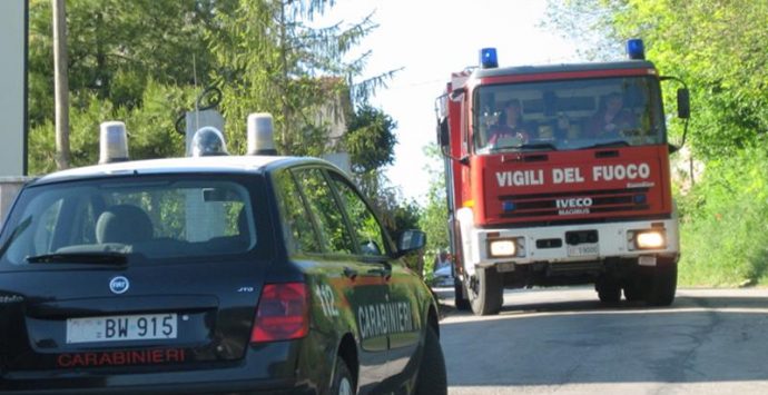 Due incendi a San Calogero, fulmine colpisce mansarda e lavatrice va a fuoco