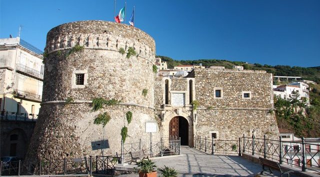 Pizzo, inizia dal Castello Murat il tour calabrese di CulturaIdentità