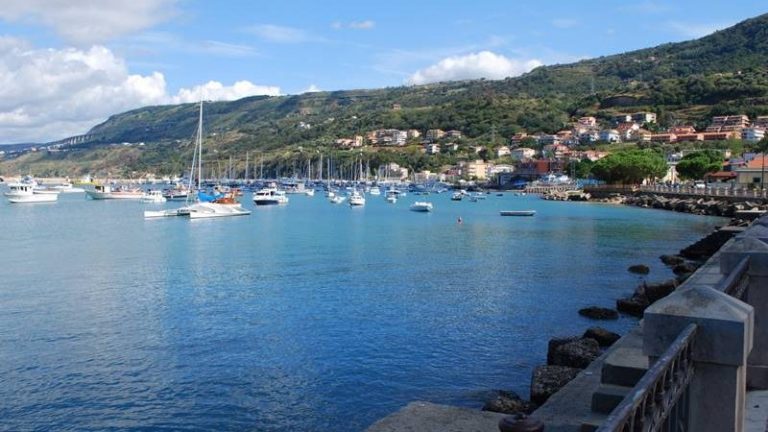 Mancati interventi sul porto di Vibo Marina, Russo scrive al ministro De Micheli