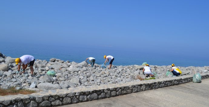 Spiagge e fondali puliti, iniziativa di Legambiente e “La Ginestra” a Joppolo