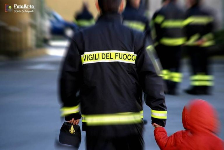 Funzionari dei Vigili del fuoco a rischio demansionamento, è rivolta anche nel Vibonese